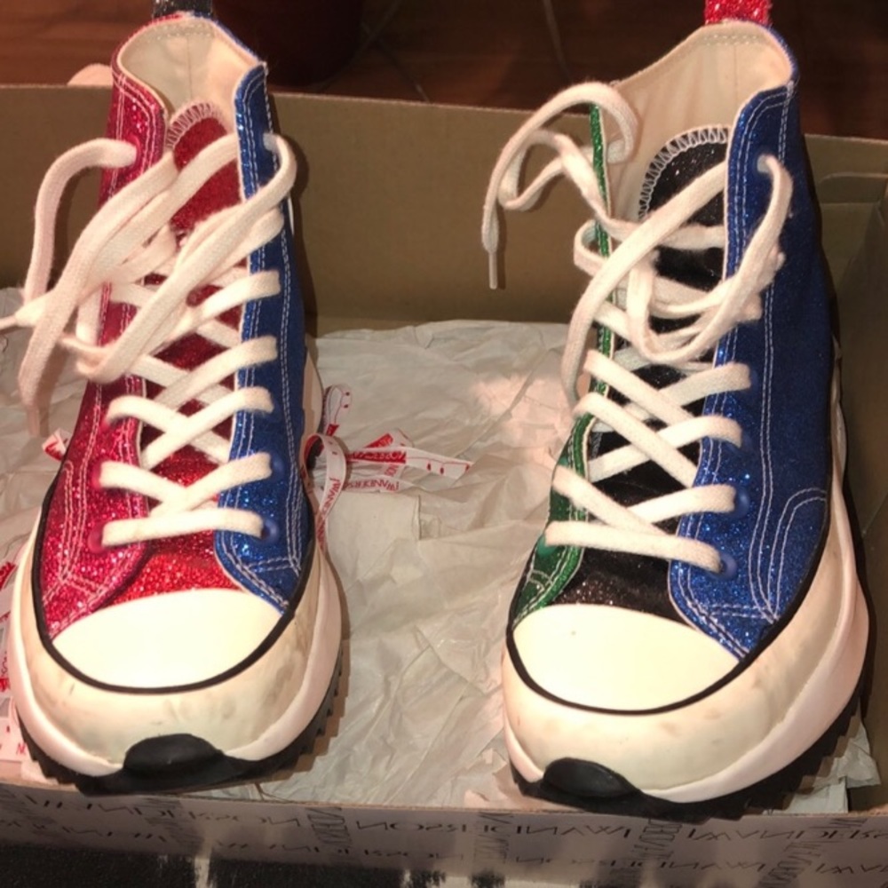 Jw Anderson converses